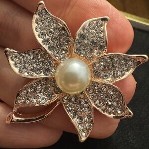 Elegant Gold and Silver Floral Brooch